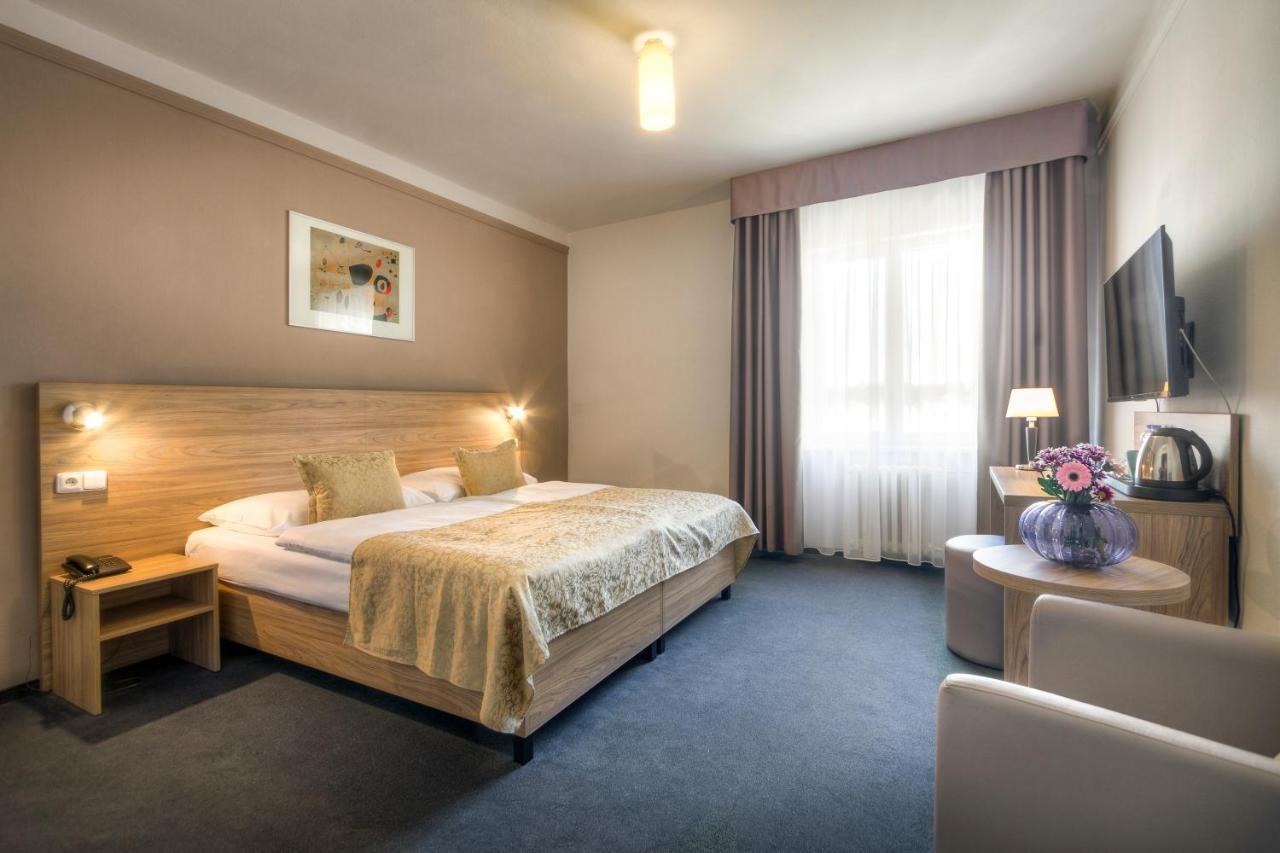 Camera Superior Matrimoniale/Doppia con Letti Singoli